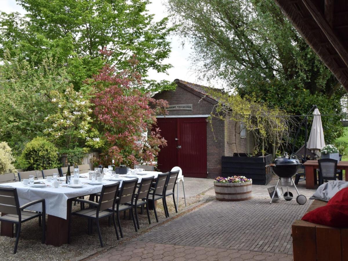 Quaint Farmhouse Near River In Oosterwijk 莱尔丹 外观 照片