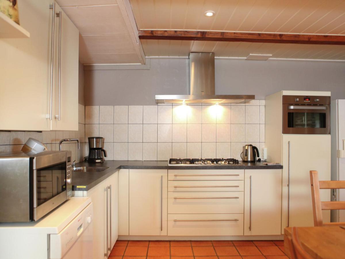 Quaint Farmhouse Near River In Oosterwijk 莱尔丹 外观 照片