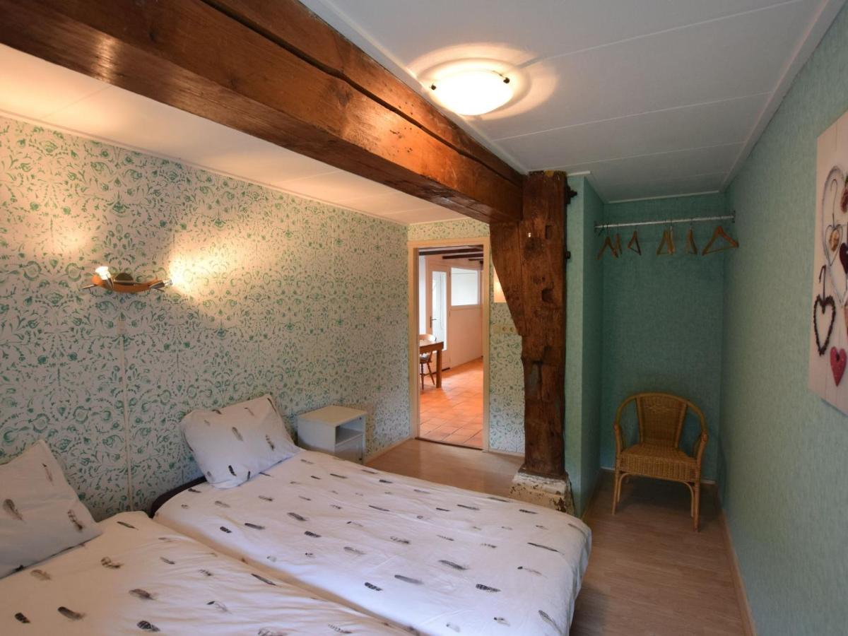 Quaint Farmhouse Near River In Oosterwijk 莱尔丹 外观 照片