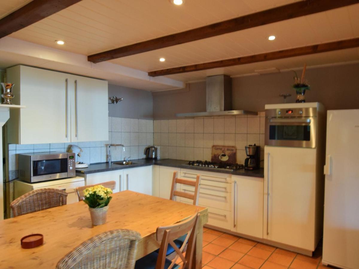 Quaint Farmhouse Near River In Oosterwijk 莱尔丹 外观 照片